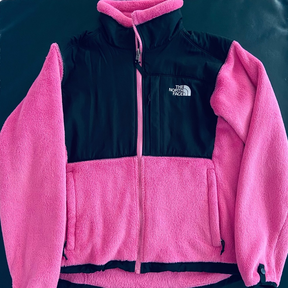 Woman’s North Face jacket